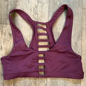 Victoria’s Secret Pink peek-a-boo sports bra - M